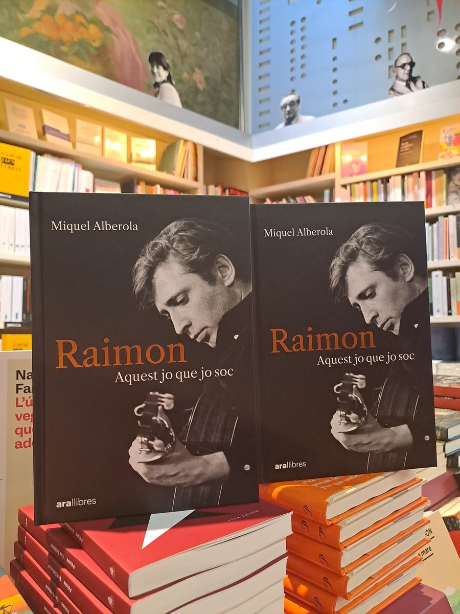 llibreria fan set tweet media