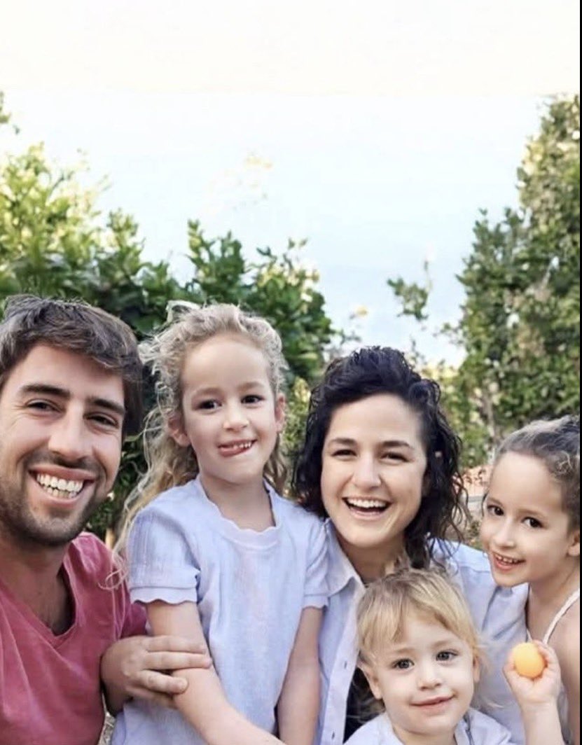 הנכדים שמתו.
יהי זכרם ברוך.