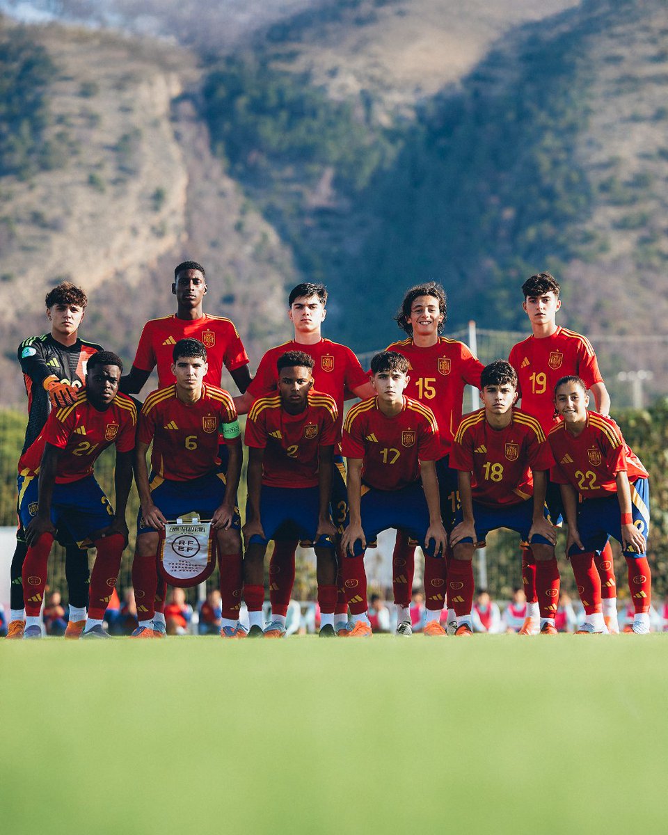CanteiraCeleste's tweet photo. 🇮🇹 1-3 🇪🇸

Titularidade e vitoria para Germán Alonso (#17) coa @SEFutbol sub-15 ante Italia.

Moitos parabéns, canteirán! 🩵

#OrgullodeCanteira ⋄ #FeitoNaMadroa https://t.co/DhU6oOOSqK