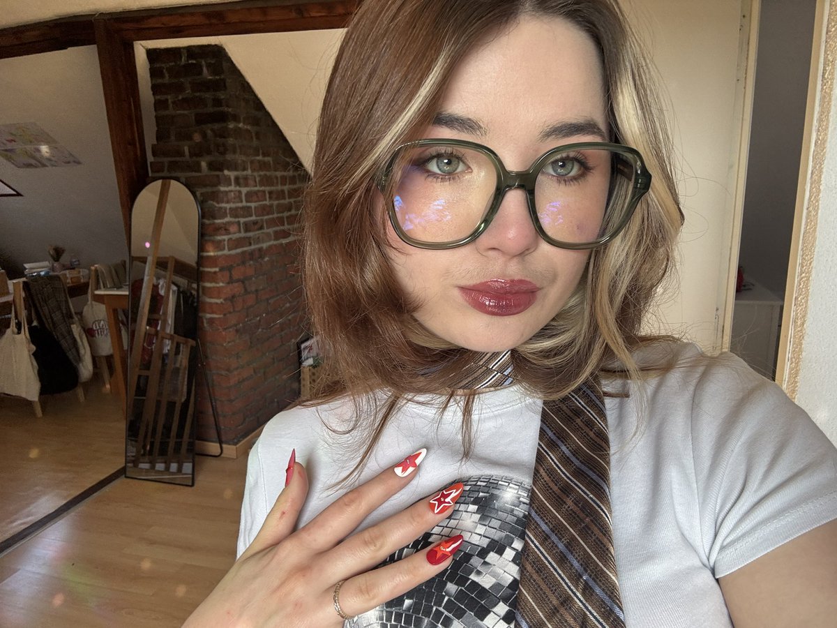 Yumoshan tweet media