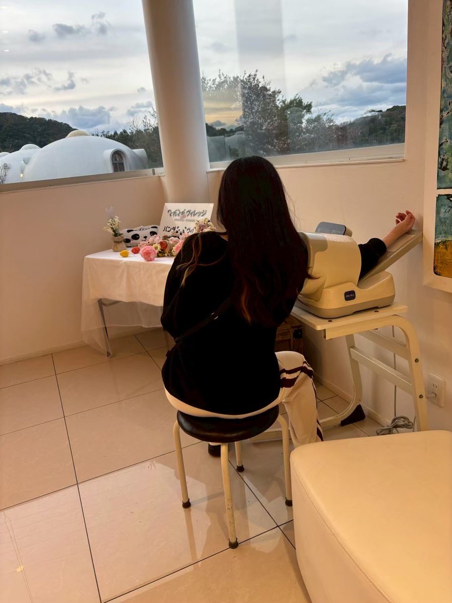 ぴぴぴ tweet media