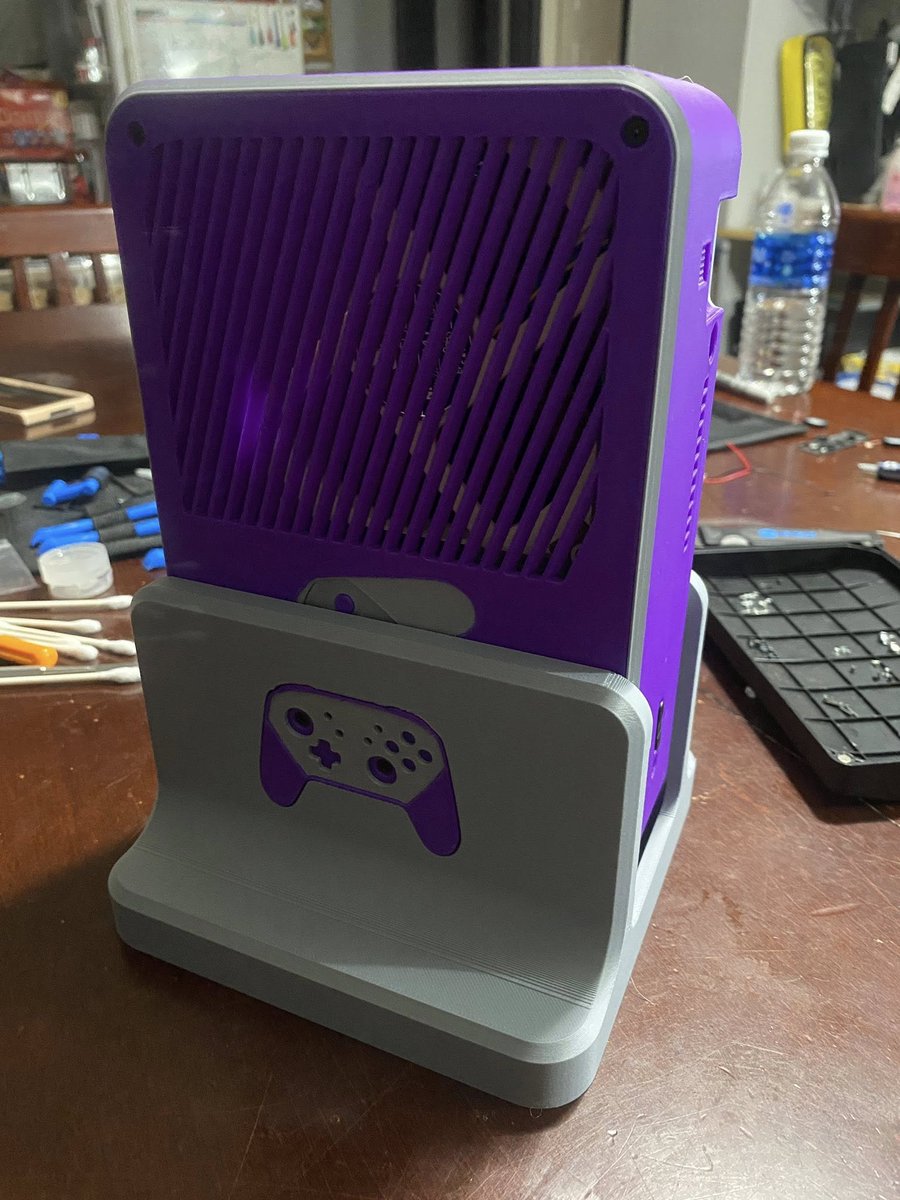 JoEStuffix's tweet photo. Just finished a full shell swap on my Nintendo Switch! Huge shoutout to Macho Nacho Productions and SetEngineering for the high-quality kit. #switchmod #nintendoswitch #customswitch #GamingSetup #SetEngineering #MachoNacho https://t.co/WP0mdj4gzA https://t.co/S9UrwtQt6w