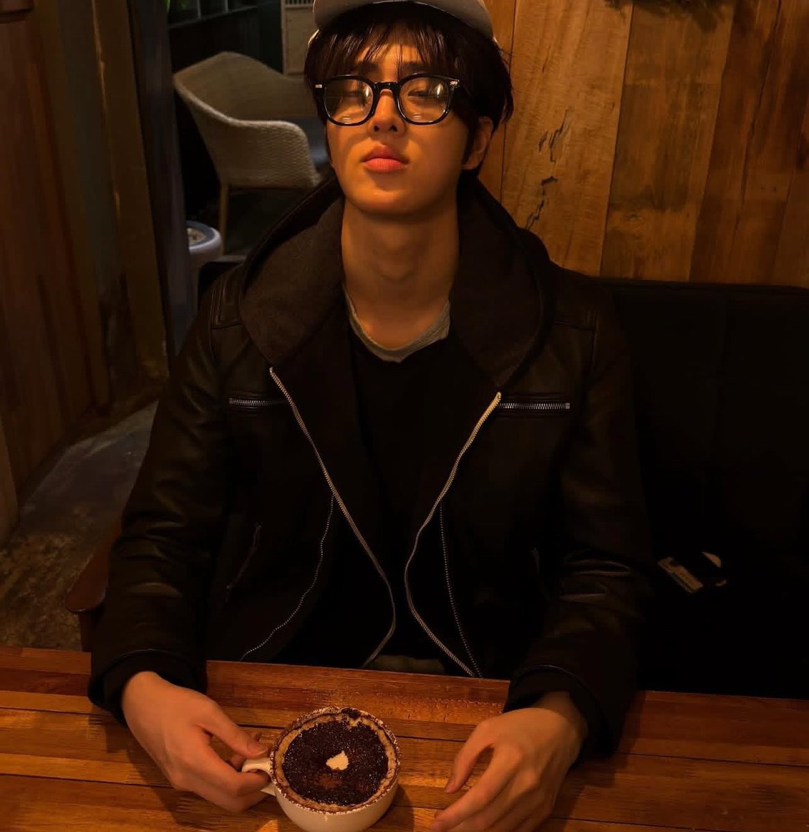 enchanted0227's tweet photo. 말로 표현할 수 없다 https://t.co/1YwIPcytFN