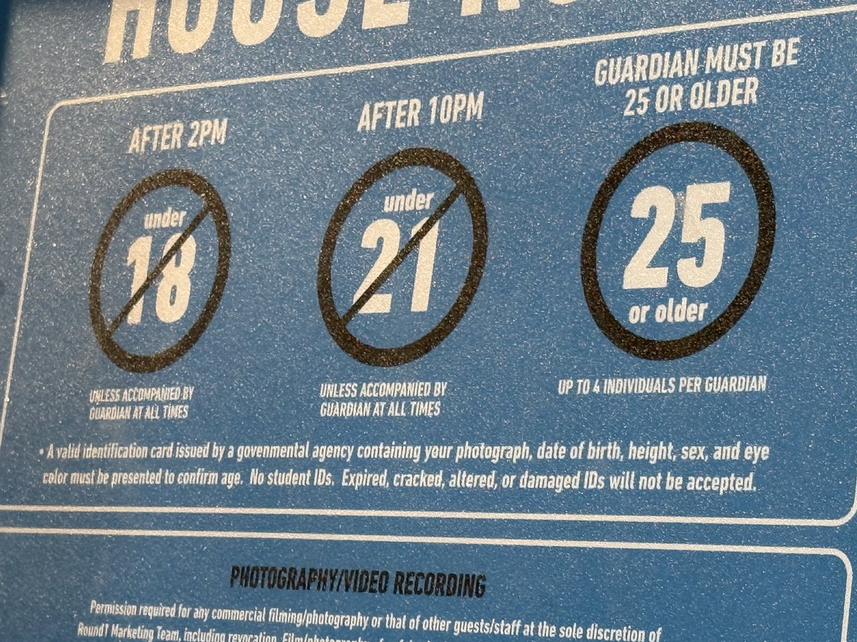 Snowy (#FlyHighBlu) tweet media