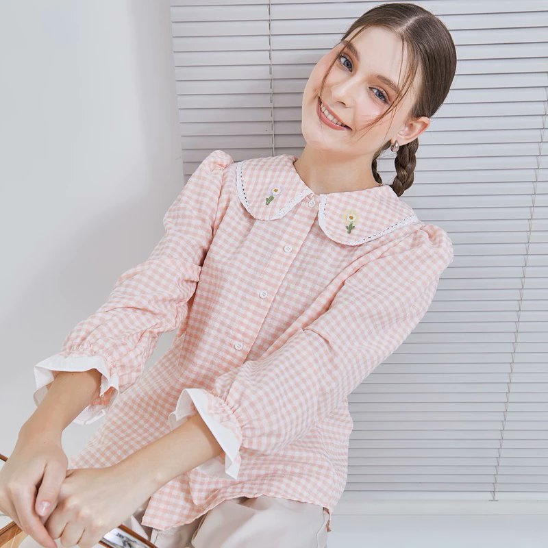 koleksi blouse dari senchi yg cocok buat lebaran tapi masih kepake buat daily

a thread