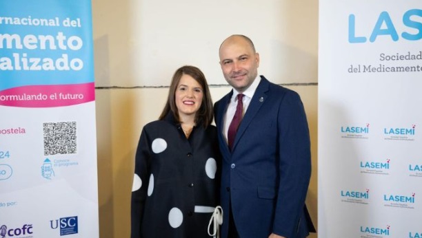 cofBurgos's tweet photo. Desde el Colegio Oficial de Farmacéuticos de Burgos queremos felicitar a Tomás Abascal Diago, que desde el 27 de febrero asume la presidencia de Sociedad LASEMI.
¡Enhorabuena, Tomás!
#FormulaciónMagistral #LASEMI #MedicamentoIndividualizado #COFBurgos #ProfesiónFarmacéutica https://t.co/jdi8mRX9vC