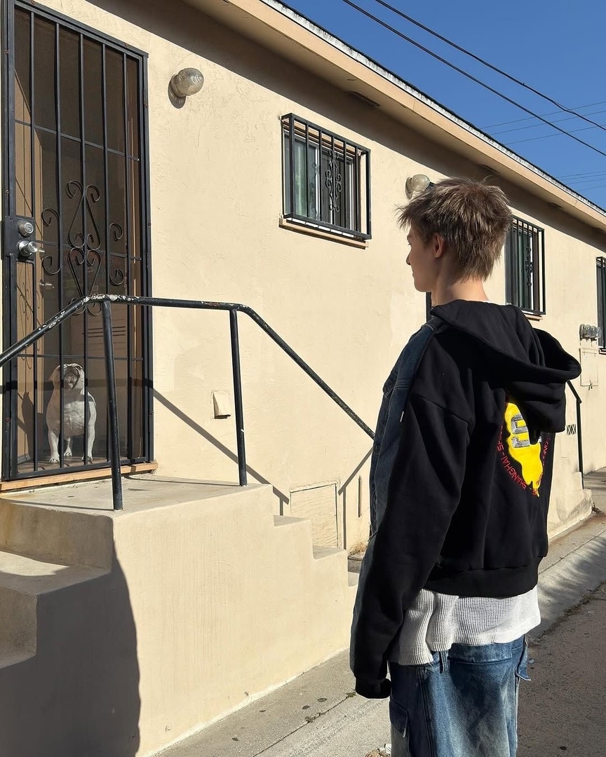 USE ' HEY / ✉️ ' - ENGLISH ONLY tweet media