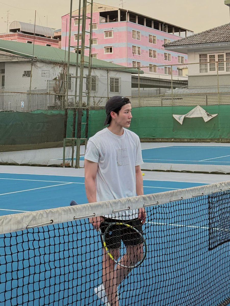 TheoryofYinWar's tweet photo. IG warwanarat 

☁️ 🎾 ☁️

#หยิ่นวอร์ #warwanarat @warwanarat https://t.co/8X8MXbwRWL