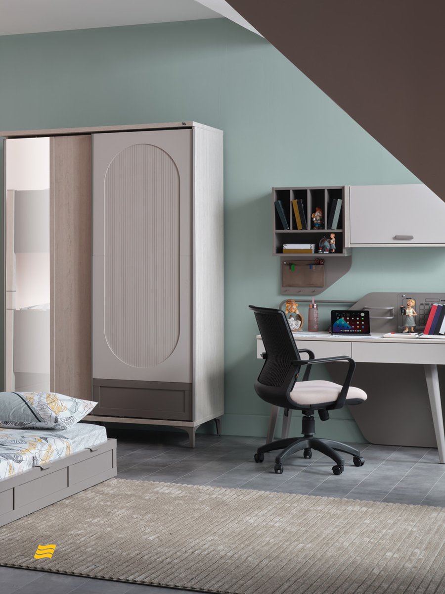 IstikbalGlobal's tweet image. Define your own space with the timeless charm of Hera. ✨

Blending functional design with elegant touches, it creates a world that feels truly yours. A sophisticated backdrop for work, rest, and dreams. ☁️💼🌙

#Hera #HeraCollection #FurnitureDesign