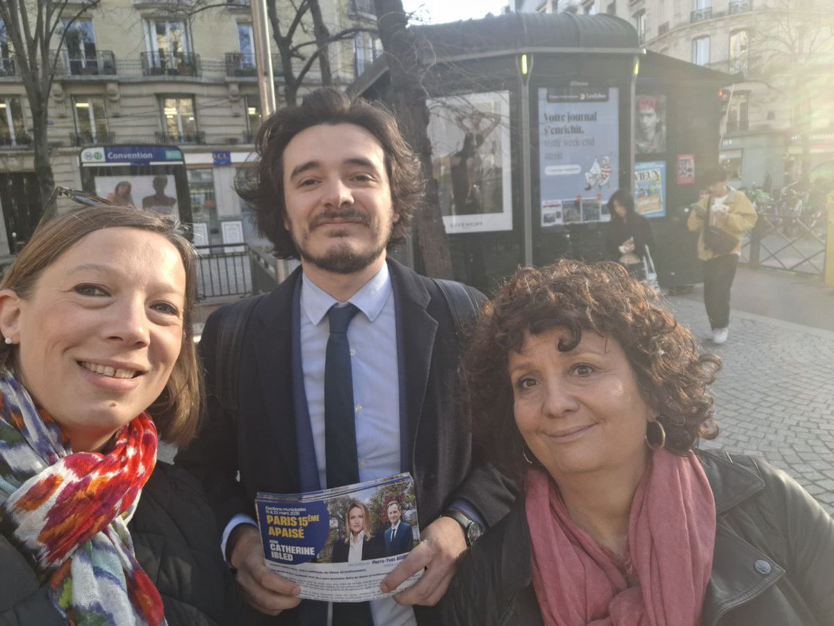 J_Meurin's tweet photo. 🗓️ J-10 avant le 1er tour, on accélère !

🌅 Ce matin, comme tous les autres, on est sur le terrain dans le 15e !

Les 15 et 22 mars, faites le choix du cœur, faites le choix du meilleur projet pour Paris en votant @pybournazel https://t.co/b9I14CsbyM