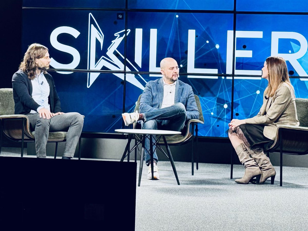 skiller_edu's tweet image. Tuvimos el placer de moderar a Esteban Gutiérrez (Managing Director en @addoor ) y Ana Cillán (Responsable de Performance Media en AXA España) sobre algo que seguimos confundiendo demasiado: medir respuesta no es lo mismo que construir marca. #techtalk