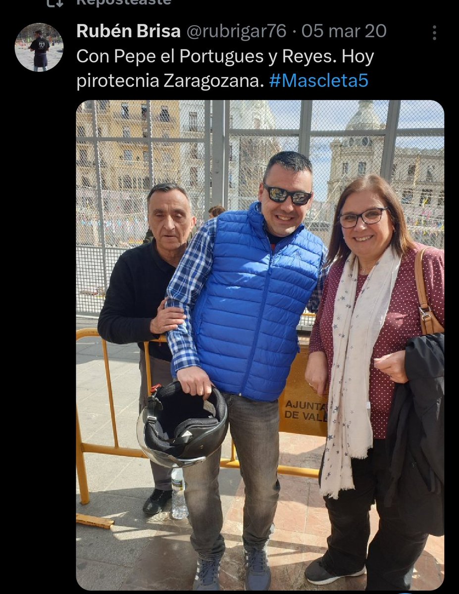 rubrigar76's tweet photo. Unos días antes de pandemia, con Reyes, Pepe y disparaba Zaragozana. #Mascleta5 https://t.co/6Tw8HoBSZ5