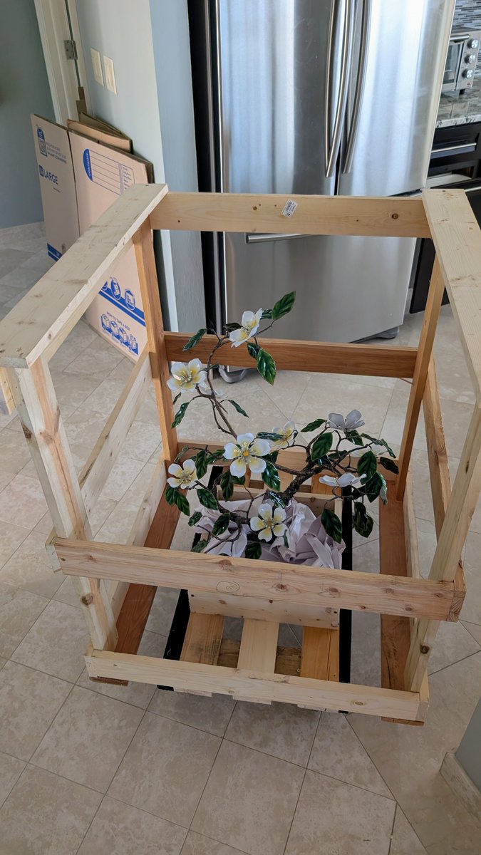 GMP_Florida's tweet photo. Custom crate built on the spot for this gorgeous metal flower sculpture! π οΈπ¨ Full wooden protection + perfect padding = zero risk.
Fragile art? Weβve got the skills.
We Pack It, Stack It, But NEVER Crack It! πͺ
DM for your custom crating needs!
#CustomCrating #ArtMoving #SWFL #GreatMovingAndPacking