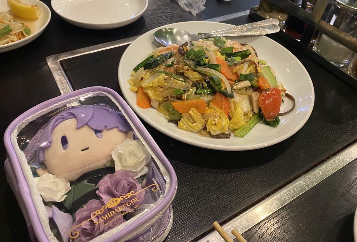 1746inashiro's tweet photo. 幸福な１日！！！！大感謝！！！！充実〜！！素敵なものを見て美味しいもの食べて楽しくお喋りをして、最高になった〜！！！！😂💓💓💓💓 https://t.co/6K5FrSotIR