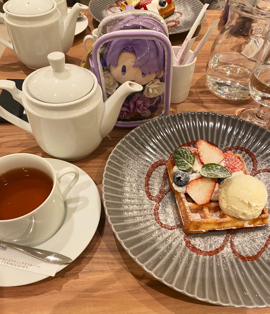 1746inashiro's tweet photo. 幸福な１日！！！！大感謝！！！！充実〜！！素敵なものを見て美味しいもの食べて楽しくお喋りをして、最高になった〜！！！！😂💓💓💓💓 https://t.co/6K5FrSotIR
