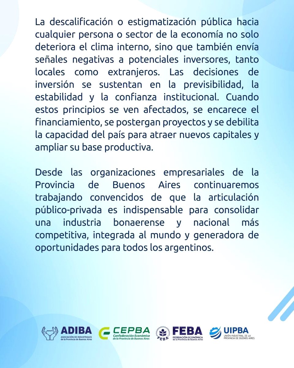 apicofom tweet media