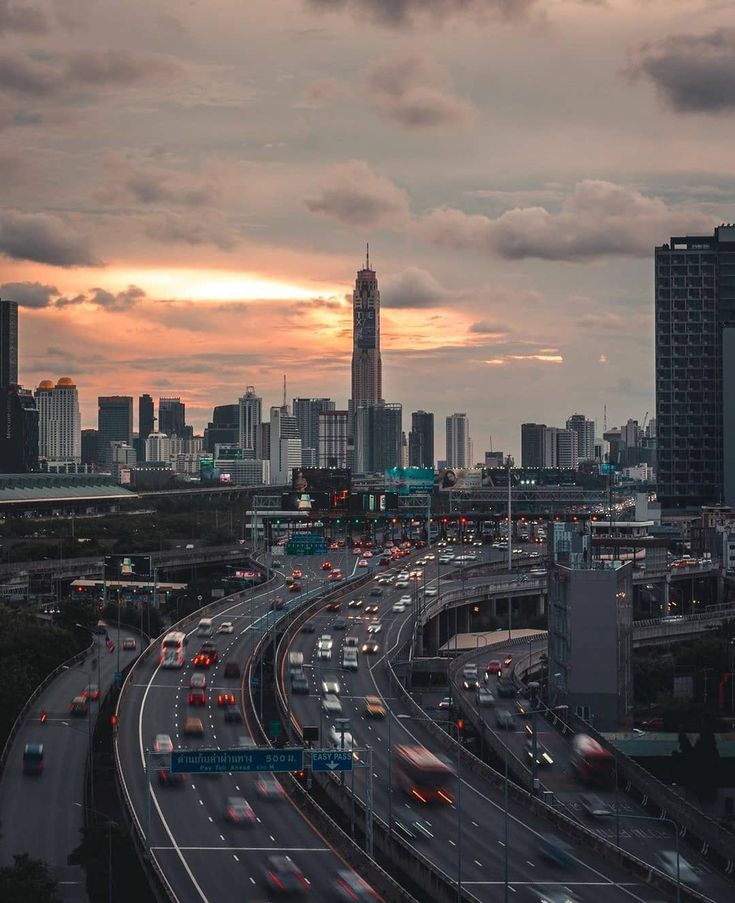 beautyexplorer0's tweet photo. Bangkok , Thailand https://t.co/pfTshvcnQX