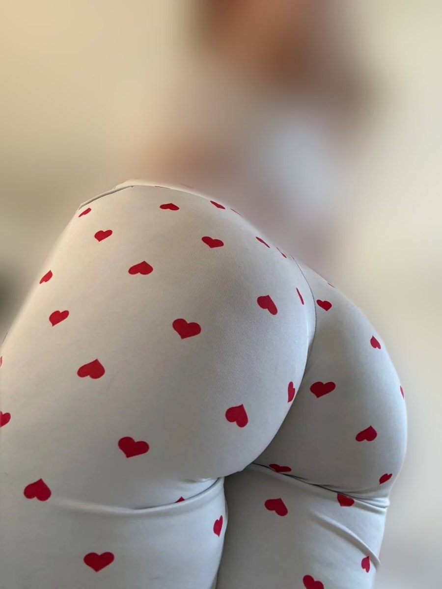 A quick post of ass to reel you in beta... it isn't hard is it? 🤭

To get you stroking for my ass 😵‍💫

To get you sending for my ass 💸

To get you weak for my ass

#censor #goonette #fabricsexual #nsfw #beta #loser #virgin #findom #IRL #irlsubmissions