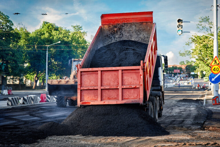 Top asphalt contractors know that success in road construction starts long before paving begins. One powerful strategy is producing asphalt in house. By controlling asphalt production, contractors gain better cost efficiency, stronger quality control, and a more reliable supply