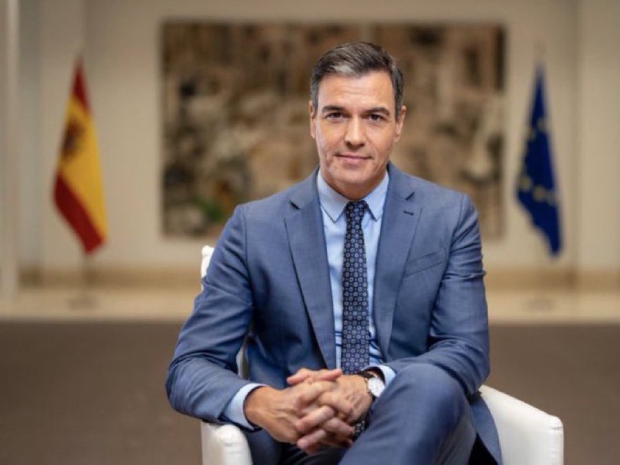 Halkımız İspanya Başbakanı Pedro Sánchez’i çok sevdi ama onlar bir haberim var:  Pedro Sánchez
Bask ve Katalonya sorunlarını sert yöntemlerle değil, konuşarak çözmek gerektiğini söylüyor. Bu yüzden af kararlarını ve bölgelere daha fazla özerklik verilmesini destekliyor. İşçilerin
