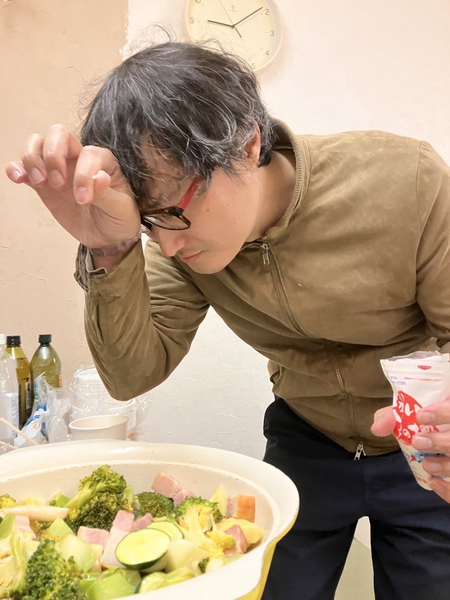 こうすけ tweet media