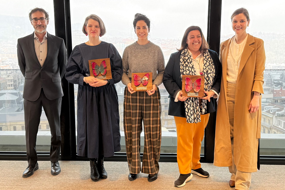 Estrategia.net tweet media