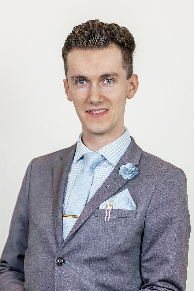 MyArrse's tweet image. Former Police Sergeant Jack Denny who has been picked as a Parliamentary Candidate by Reform UK for Leicestershire has been revealed as a convicted sex offender and paedophile.
Jack had been elected as a Reform Candidate by Nigel Farage himself after his prison sentence finished.