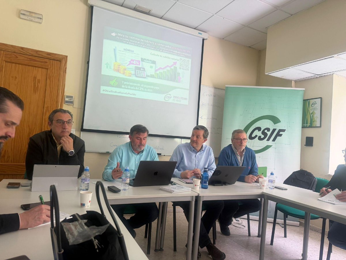 CSIFExtremadura's tweet photo. Reunión en Badajoz del Consejo Autonómico de CSIF en un momento clave para la región
La situación política no puede frenar derechos laborales ni compromisos con los trabajadores
Seguiremos defendiendo servicios públicos fuertes, estabilidad laboral y aumento del poder adquisitivo https://t.co/uqSOOtRyVG