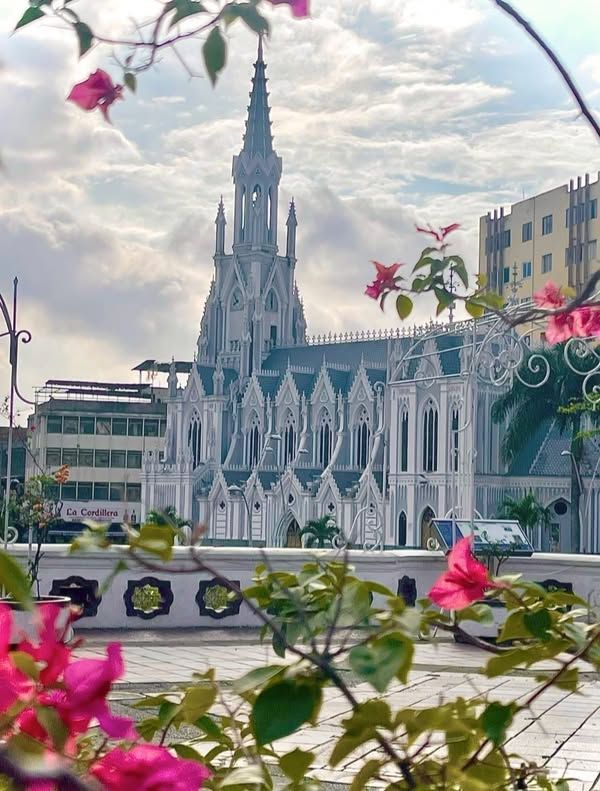 alquicarroscol's tweet image. ¿Alquilar carro en Cali por menos de lo que imaginas? Sí es posible.
Muchos turistas pagan hasta el doble por no saber estos trucos simples.
En este blog te revelo cómo ahorrar de verdad al rentar vehículo en Cali.
Aquí: alquilercarrobogota.com/alquiler-carro…

#CaliColombia #TipsDeViaje