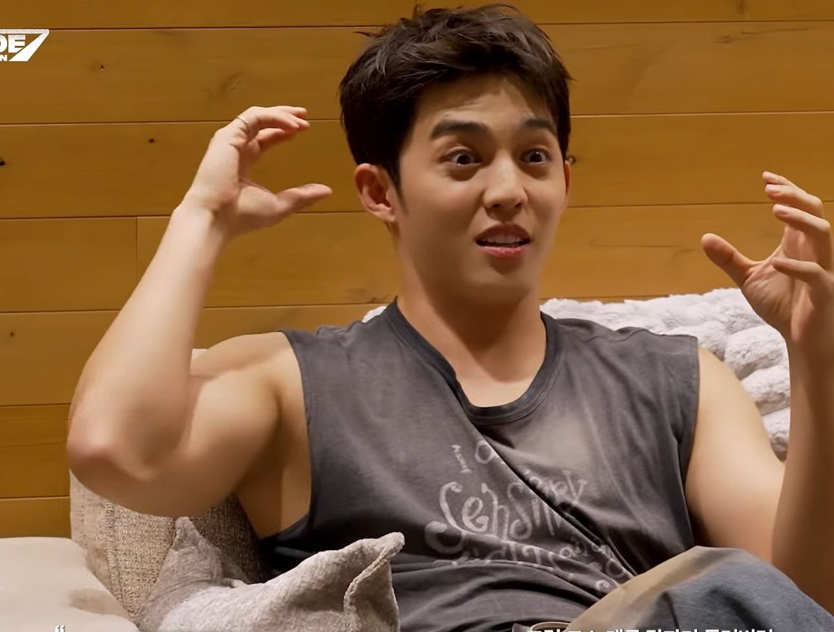 🍓🍒🐈‍⬛ tweet media