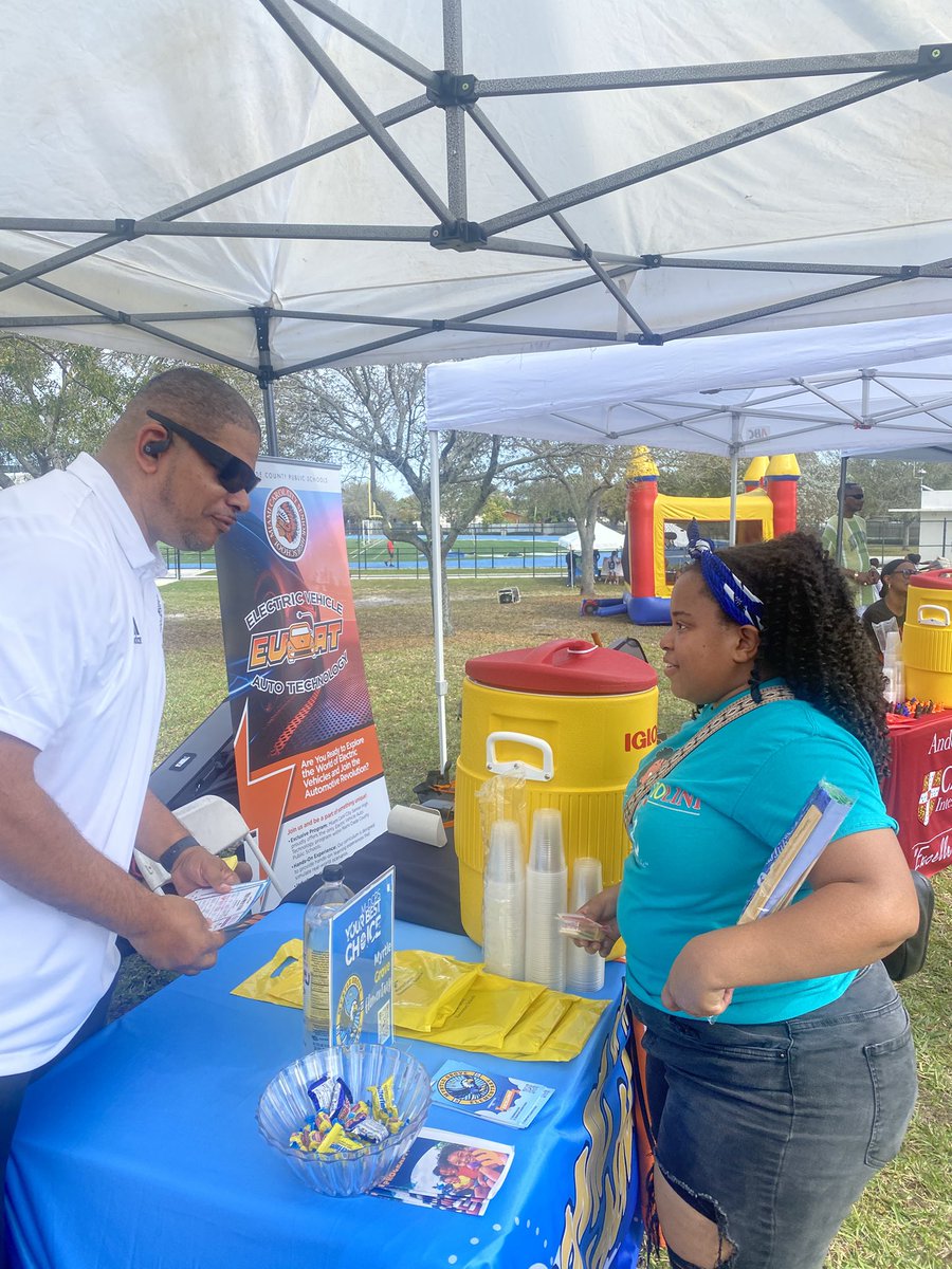 Jay Caddle tweet media