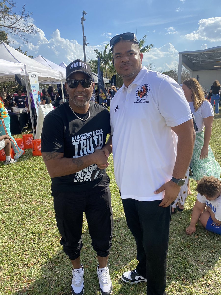 Jay Caddle tweet media