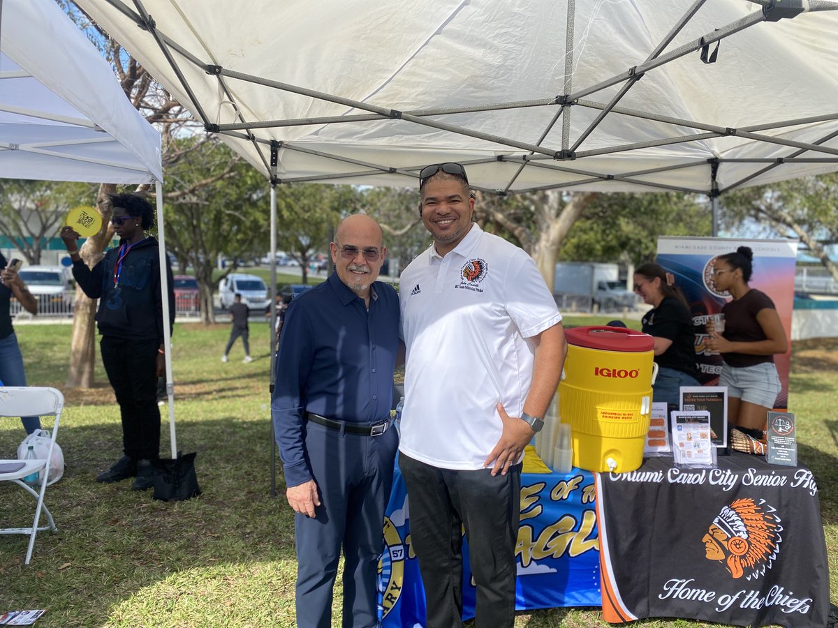 Jay Caddle tweet media