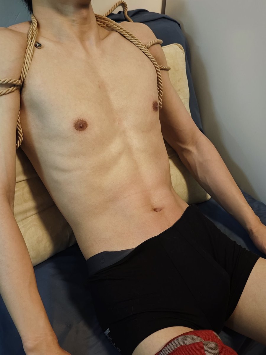 虐腹S男大版 tweet media