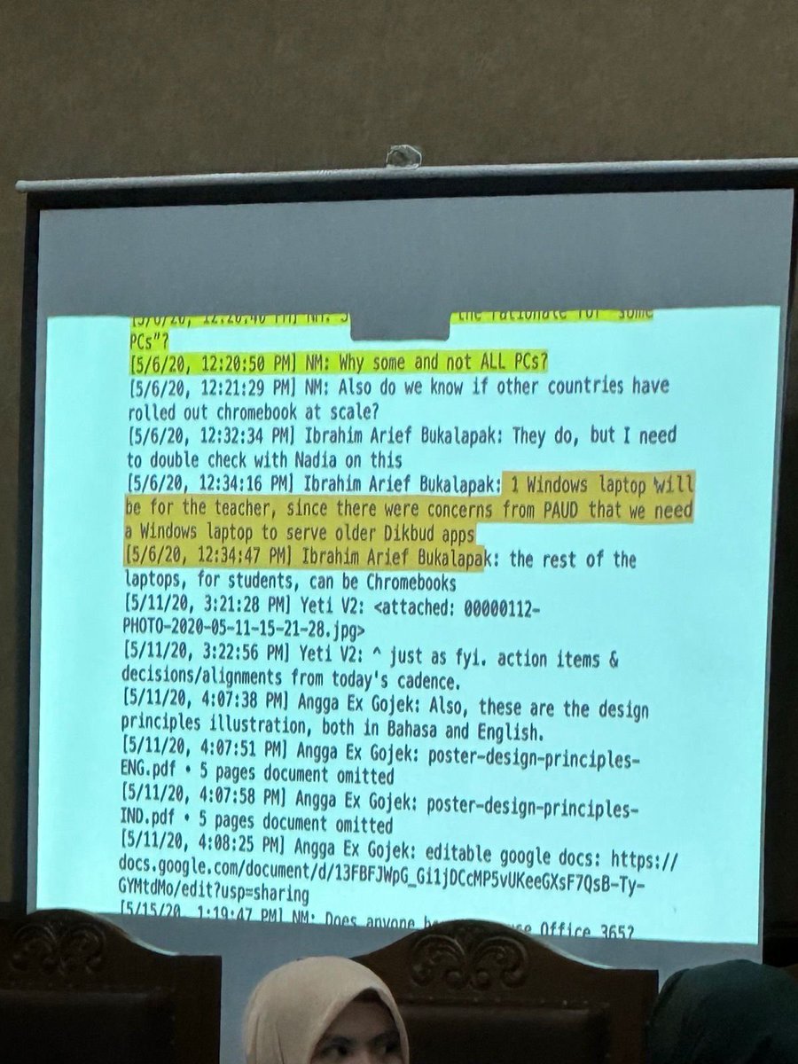 Ini transkrip pertemuan 6 Mei 2020
TIDAK ADA PERINTAH NADIEM UTK MEMAKAI CHROMEBOOK
Bahkan nadiem bertanya kenapa tidak windows semua saja

Di persidangan pun Ibam memberikan keterangan bahwa tidak ada arahan Nadiem utk hanya memakai chromebook