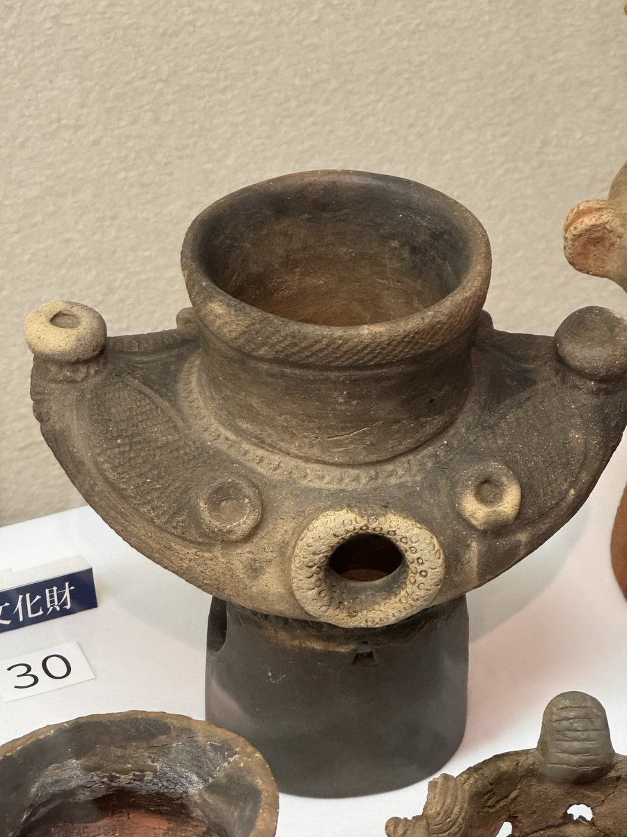HAL621319962's tweet photo. 3/2(月)、朝早めに群馬を出発して千葉市へ。謎多き縄文晩期展に行ってきました。
規模は大きくはないけど、興味深い展示ばかりで面白かった(^^)
しかも無料！
たいへん勉強になりました
#謎多き縄文晩期　#千葉市埋蔵文化財調査センター https://t.co/B5iBxW2zx5