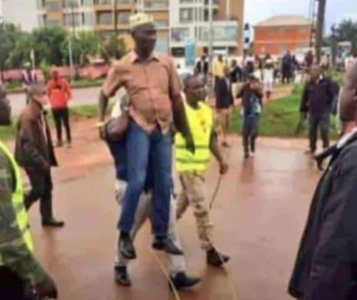 Weeh Mzee™ tweet media