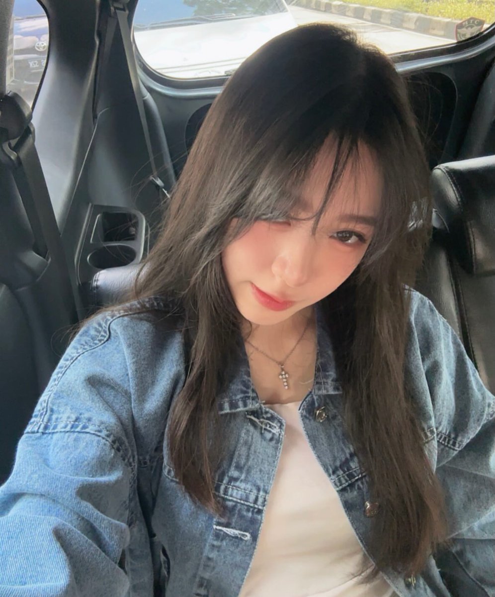 agansam's tweet photo. Lily https://t.co/P6LkCYVS7m