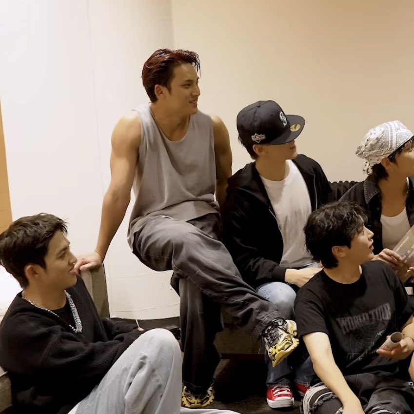 普通に何もないところに座っててびっくりした