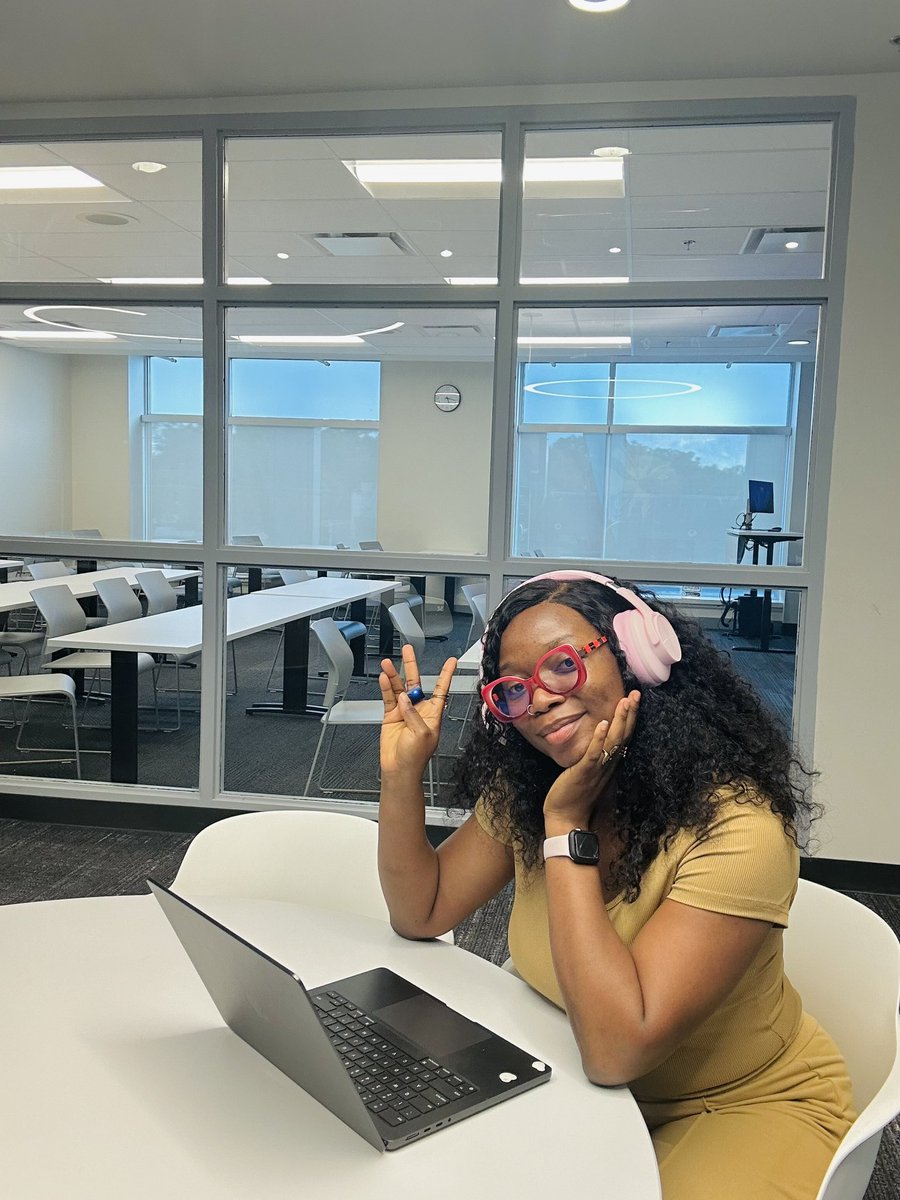 Omah🌺 tweet media