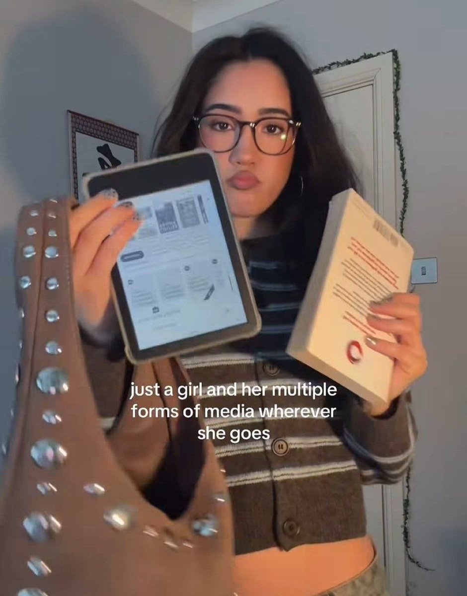 ☆ (@ceelune_) on Twitter photo 