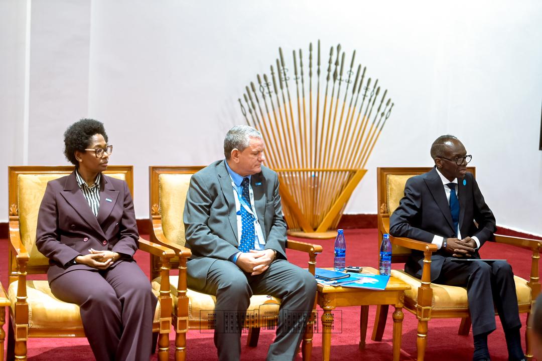 NtareHouse's tweet photo. Le Chef de l'Etat et Président en Exercice de l'@_AfricanUnion SE @GeneralNeva a reçu en audience ce 5/3 au Palais de Kiriri le Directeur Régional de l'O.M.S pour l'Afrique,  Dr. Mohamed Yakub JANABI. https://t.co/2qqDp22rZF