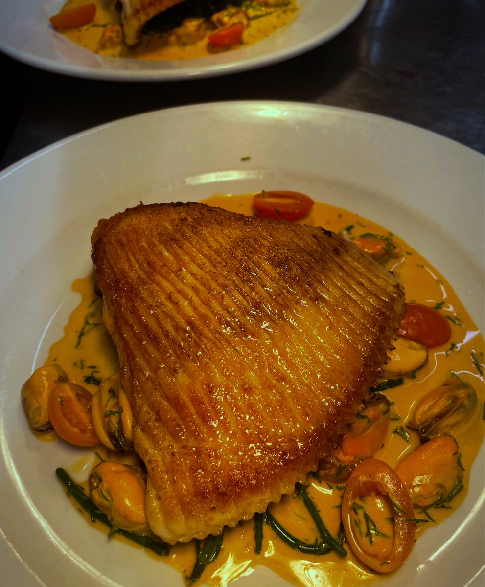 Chez Dominique tweet media