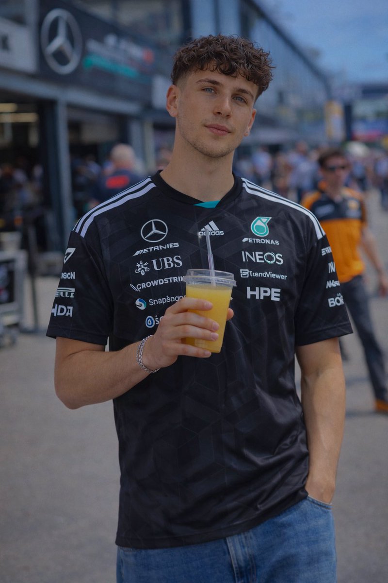 тrιѕтαɴ wolғғ tweet media