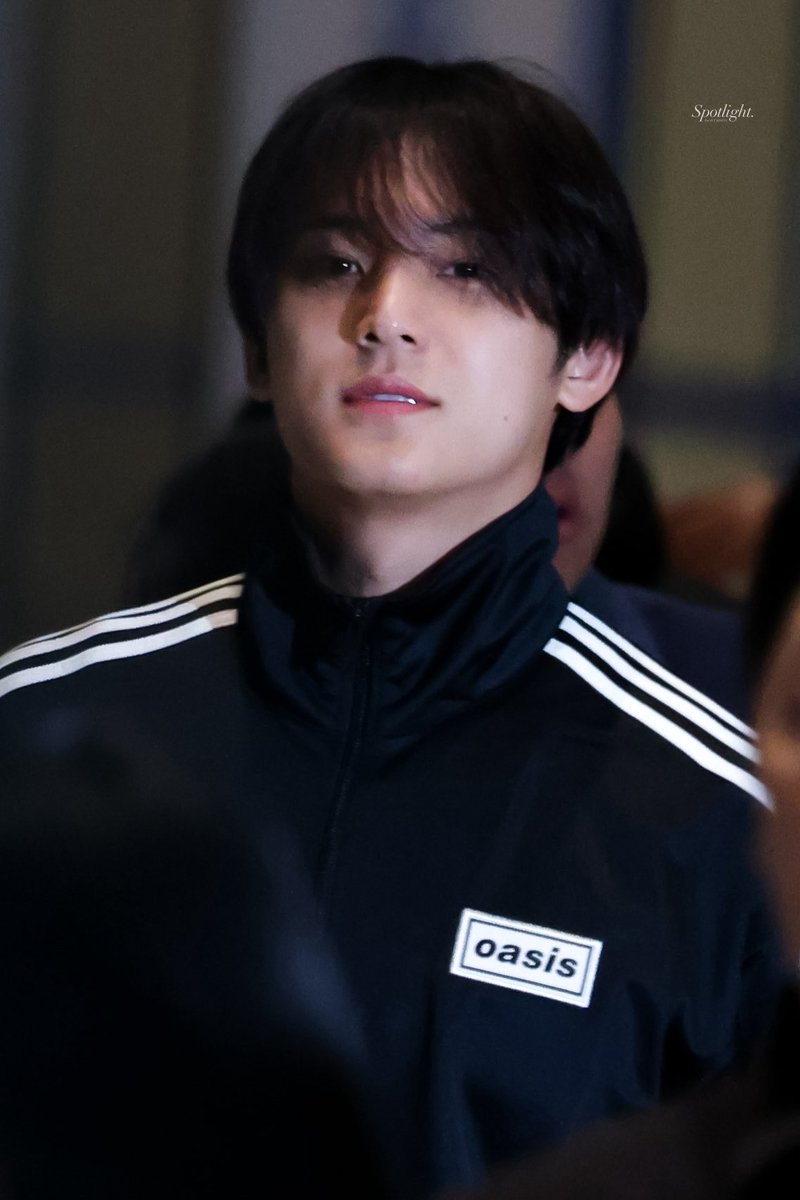 𝘚𝘱𝘰𝘵𝘭𝘪𝘨𝘩𝘵 tweet media