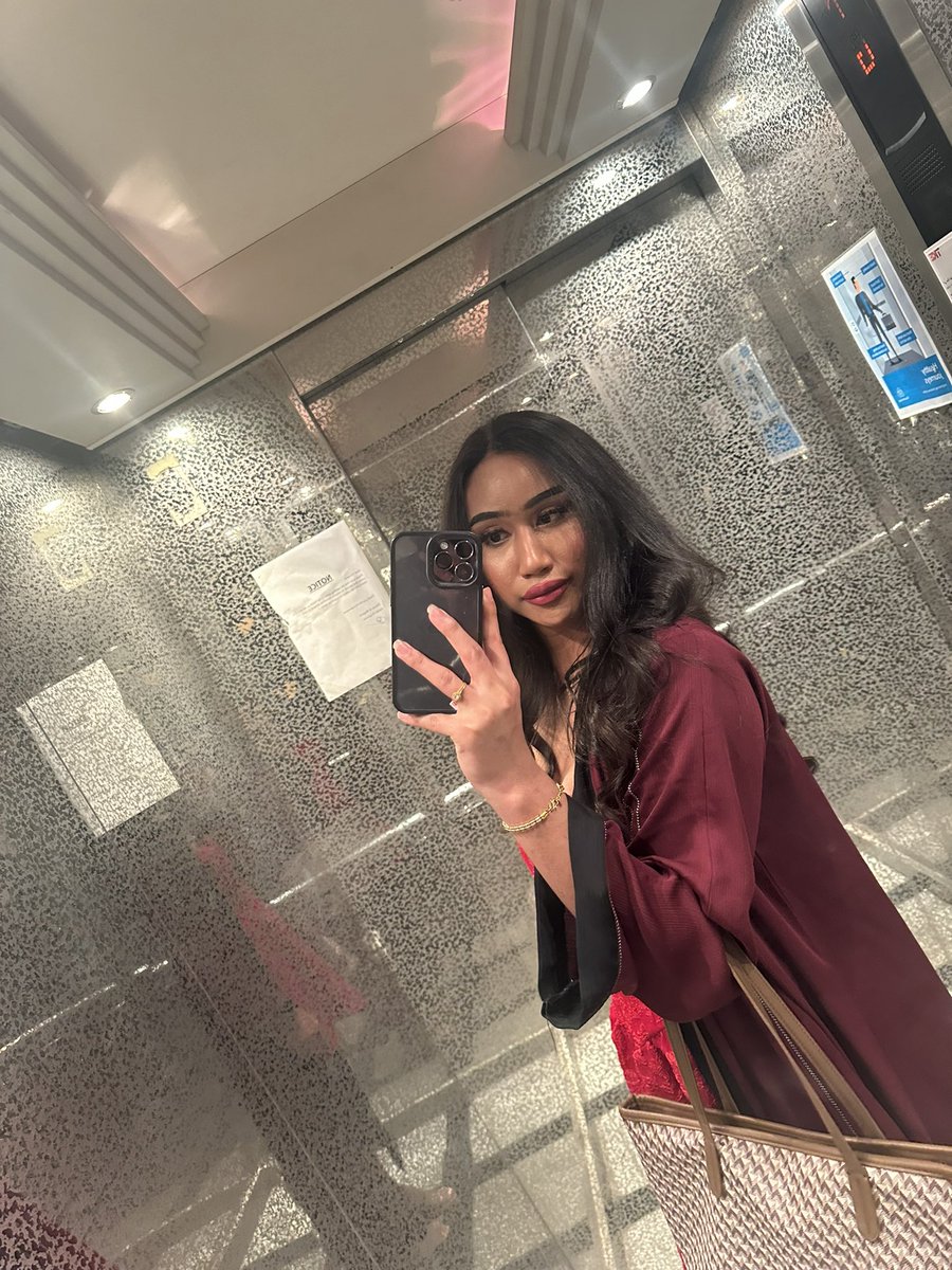 foncdasi's tweet photo. #ladyboy_Juffair
#ladyboy_bahrain 
#ladyboy_manama 

https://t.co/4ZA8oCJgNK https://t.co/I7oGP2n3ym