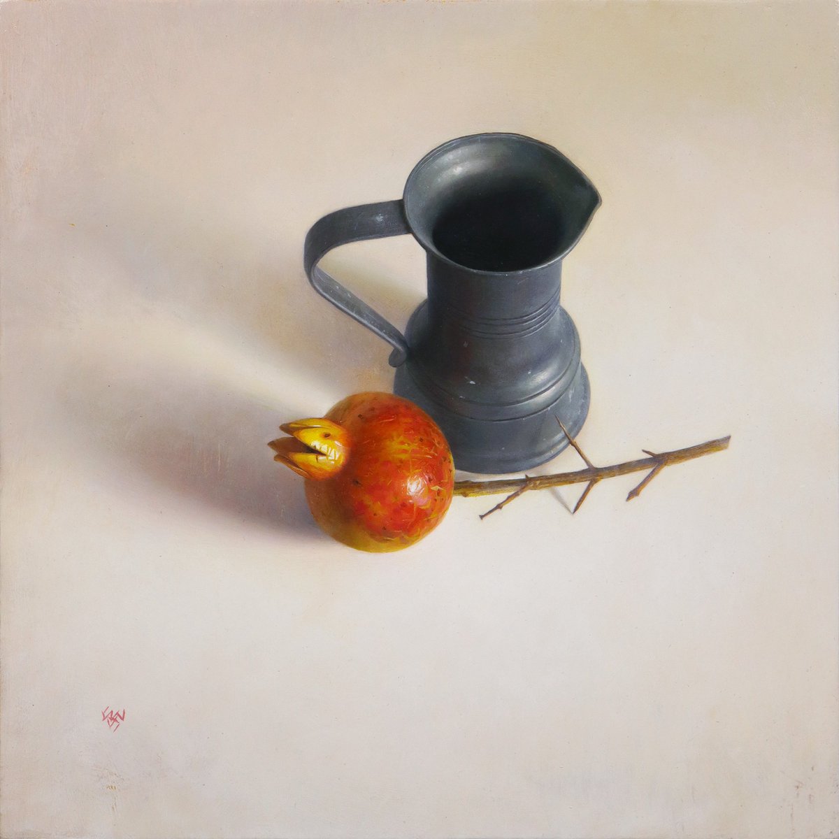 柘榴とピューターポット
3S（273×273mm）

庭で採れた柘榴と、1950年頃のピューターポット。
季節の恵みと、長い時間を経たもの。
鋭い棘を持つ枝にも、生命の強さを見る。