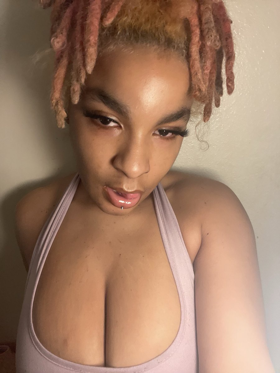 bigyellaa_'s tweet photo. I miss this hair color lowkey ☹️ https://t.co/i7dWfBIZ5c