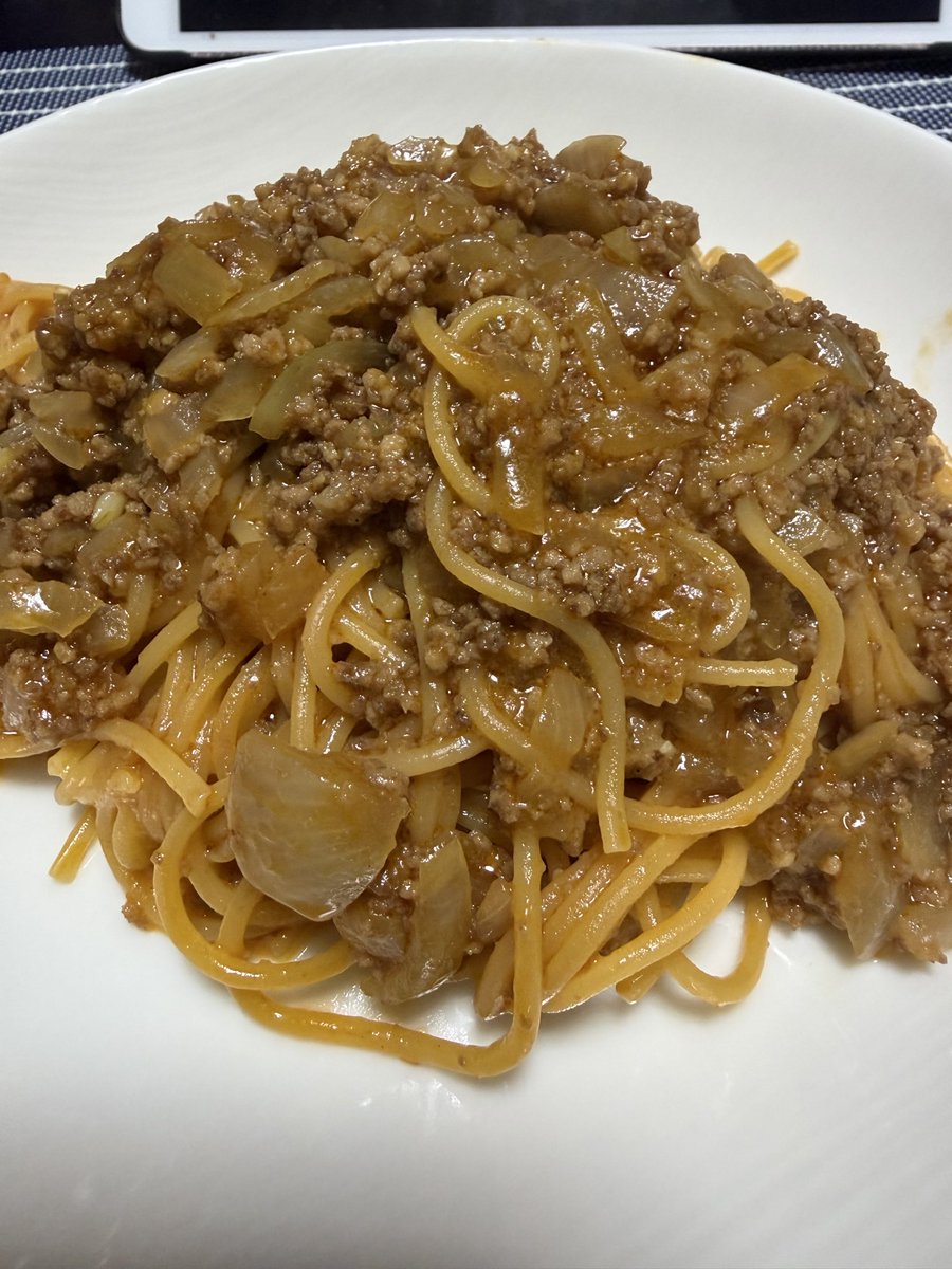 sanamaru0000's tweet photo. この3日間、りんごちゃん不在のため、1人ご飯。パスタにハマって3日連チャン。
どれも美味しい(o'ч'o)♡
1日目 チキンとほうれん草のクリームパスタ
2日目 ミートソースパスタ
3日目 和風シーフードパスタ
どれもちゃんと手作り！
帰ってきたらりんごちゃんに食べさせてあげよー！！ https://t.co/d4OIfhYKR9