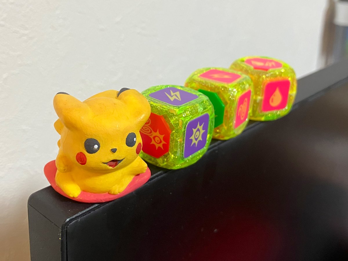 プラコロ　DXなみのりピカチュウ プラコロなみのりピカチュウ塗ってみた 子供の頃は無塗装で我慢してた